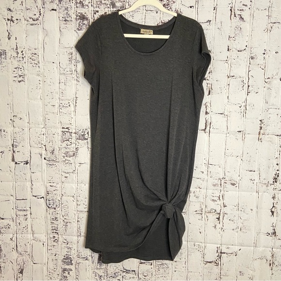 ONE WORLD Dresses & Skirts - One World T-Shirt Dress Size M